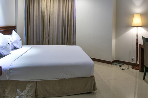 Executive Premier Deluxe